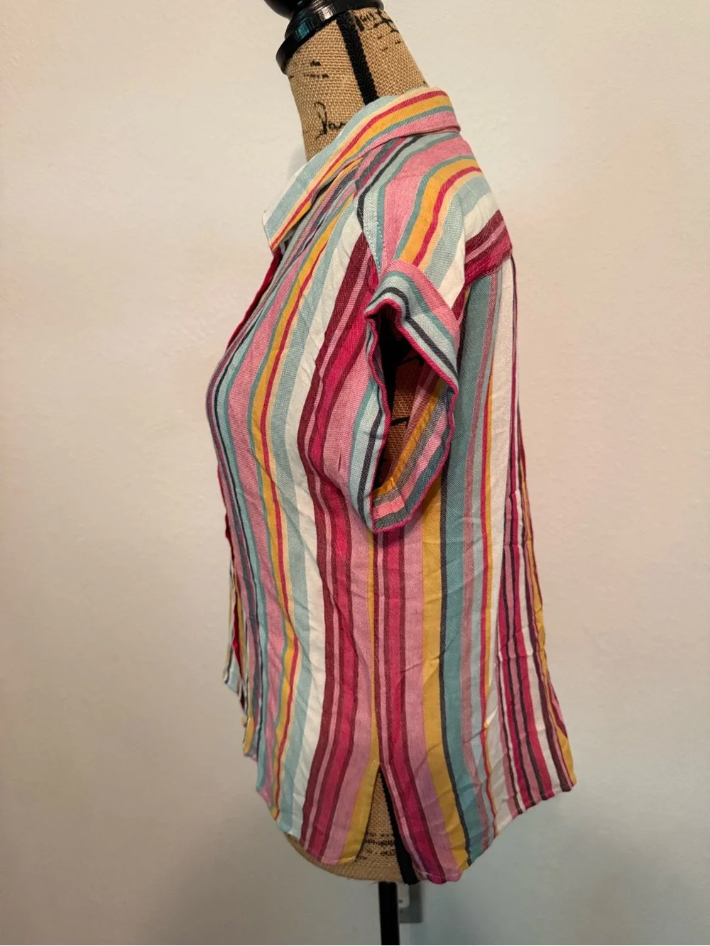 Harper Heritage Linen Button up Striped Short Sleeve Top - Picture 5 of 11